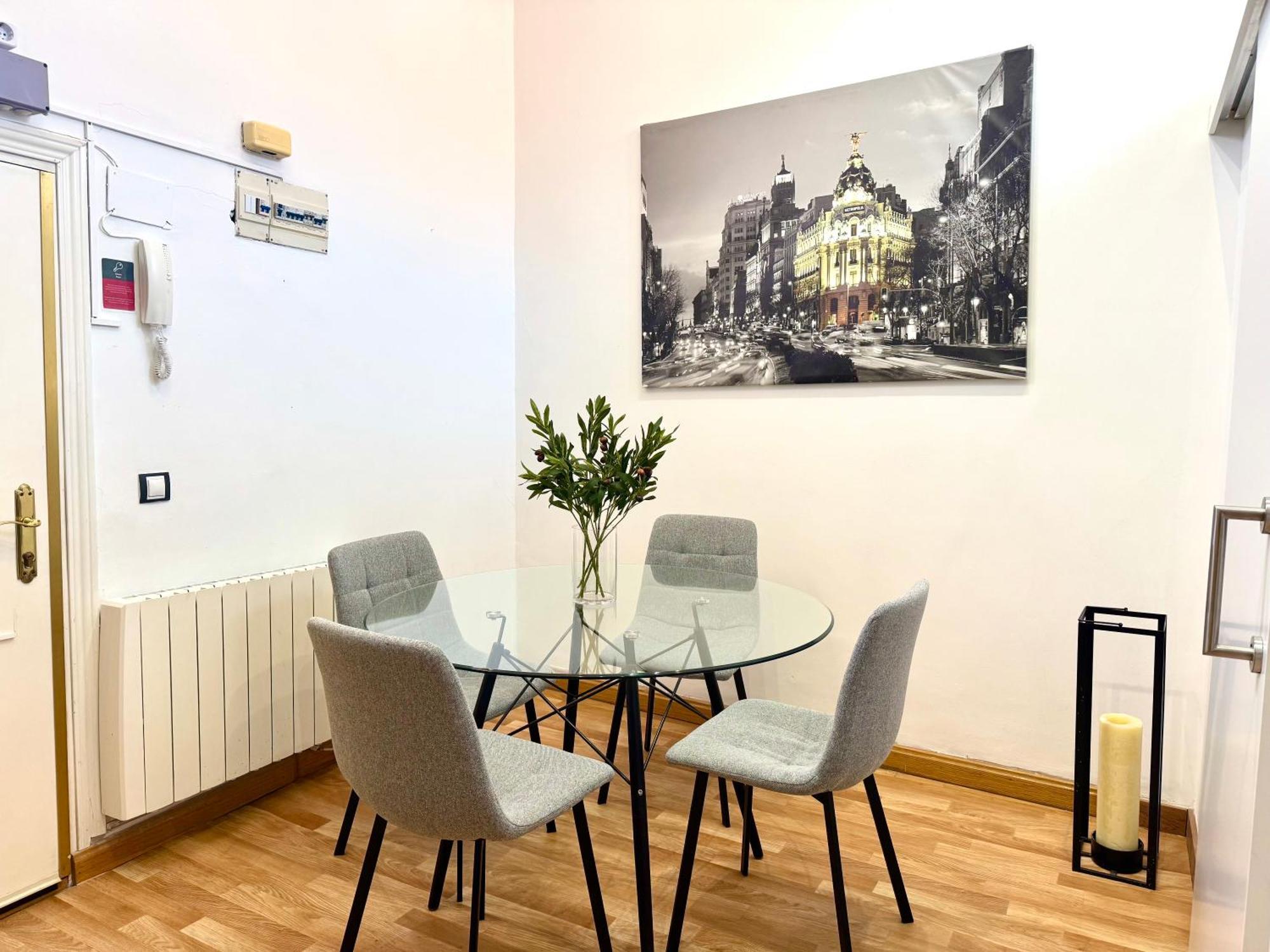Appartement Fuencarral à Madrid Extérieur photo